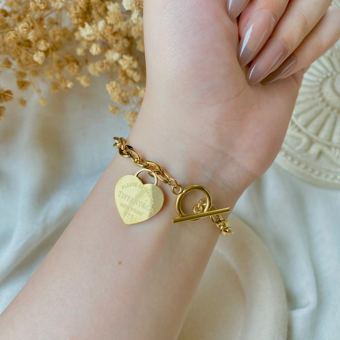 RemindraLux 18K Gold-Plated Heart Tag Chain-Link Toggle Bracelet