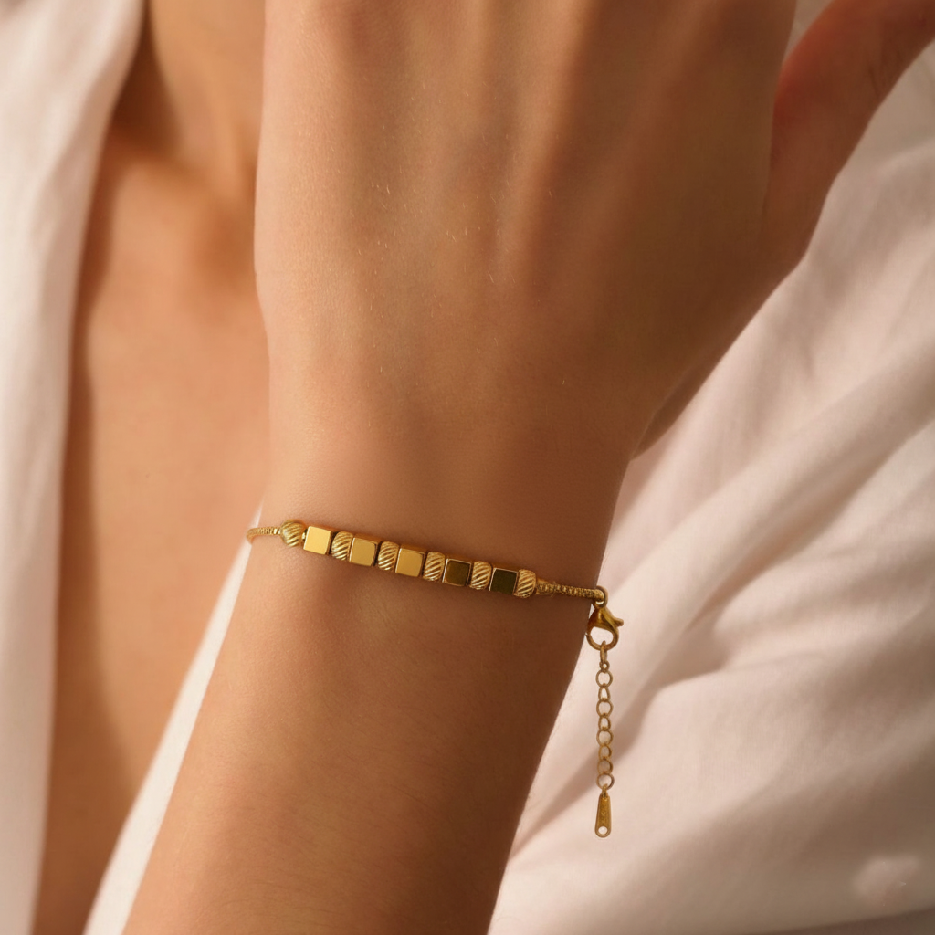 RemindraLux 18K Gold-Plated Geometric Cube Bar Bracelet