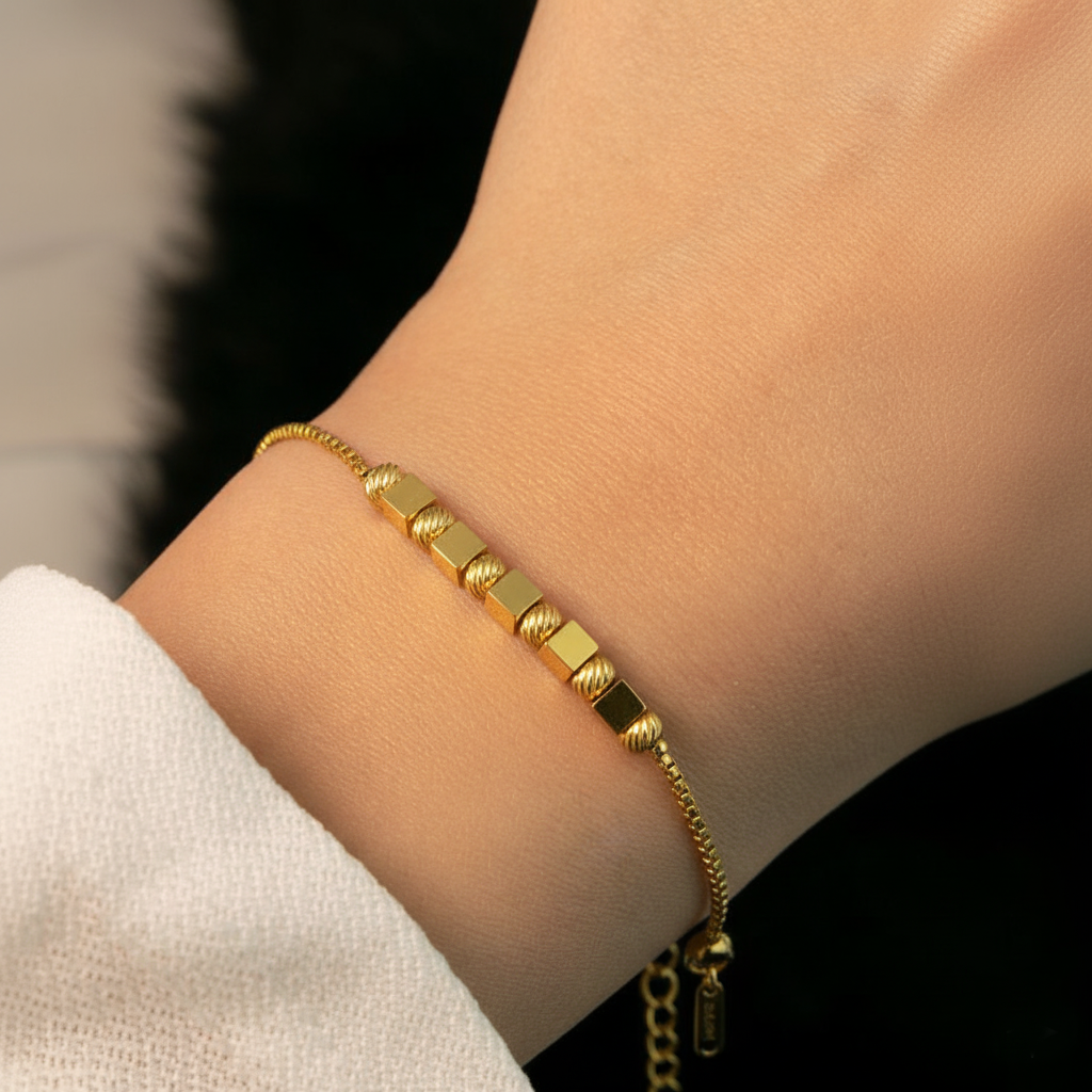 RemindraLux 18K Gold-Plated Geometric Cube Bar Bracelet