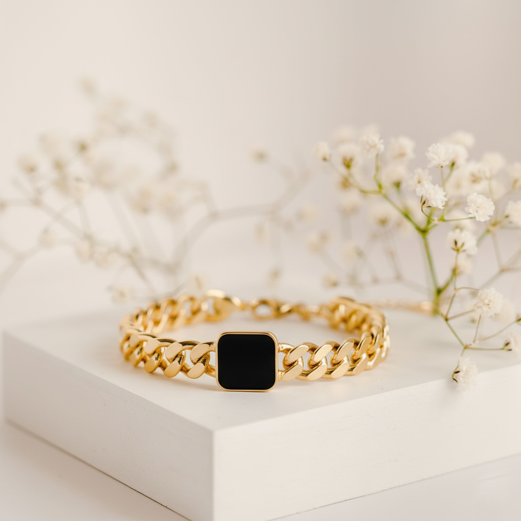 RemindraLux 18K Gold-Plated Chain Bracelet with Black Onyx Centerpiece