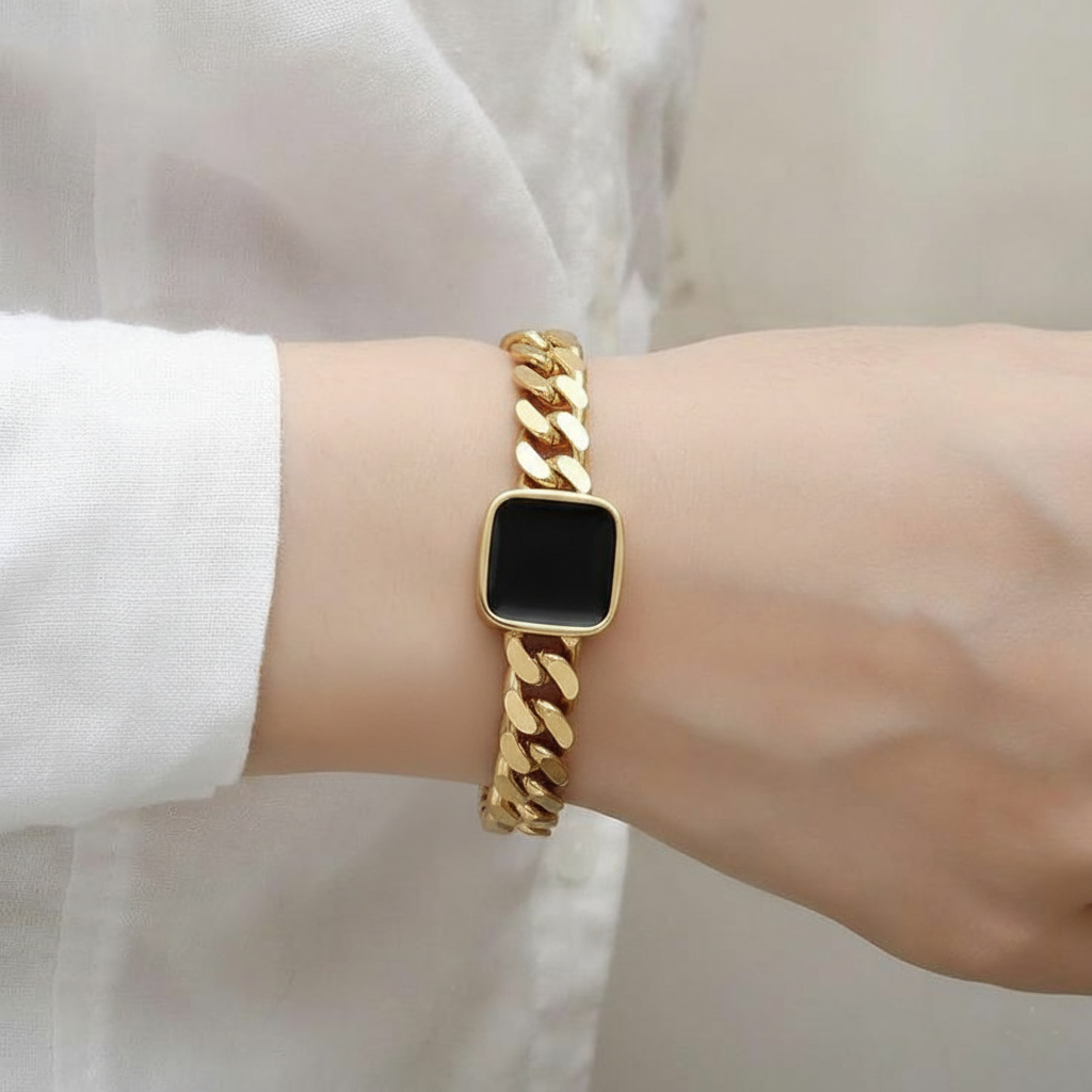 RemindraLux 18K Gold-Plated Chain Bracelet with Black Onyx Centerpiece