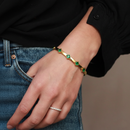 RemindraLux 18K Gold-Plated Emerald-Color Five-Station Square Gem Bangle